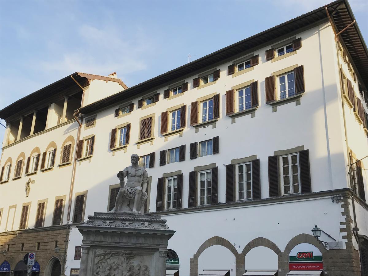 Palazzo Della Stufa Residenza D'Epoca Bed & Breakfast Florence Exterior photo